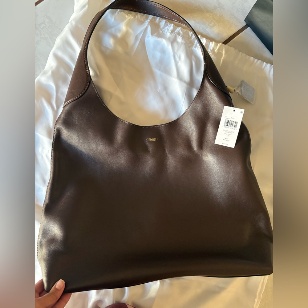 COACH Brooklyn 39 Hobo NWT Maple Brown